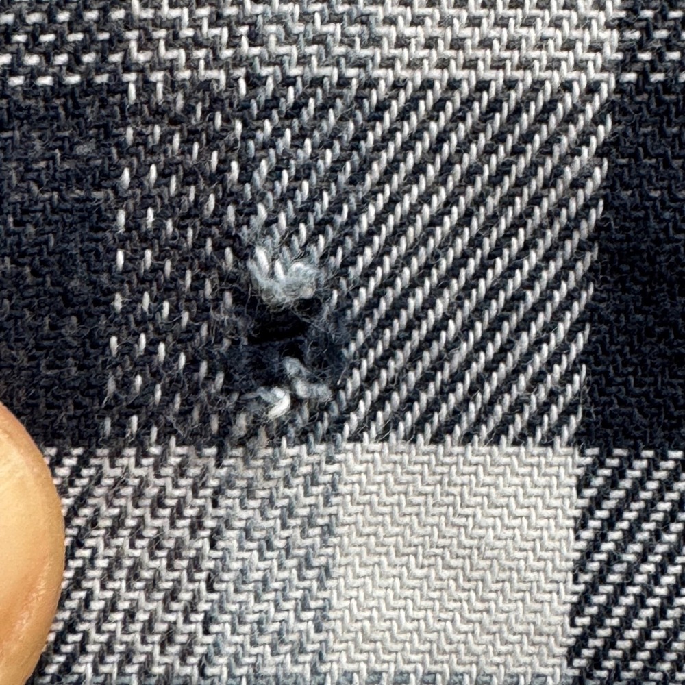Carhartt Mens 2XL Relaxed‎ Fit Plaid Button Down Shirt Navy White Buffalo Check - Picture 7 of 10